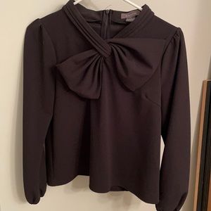 Gracia Bow black shirt